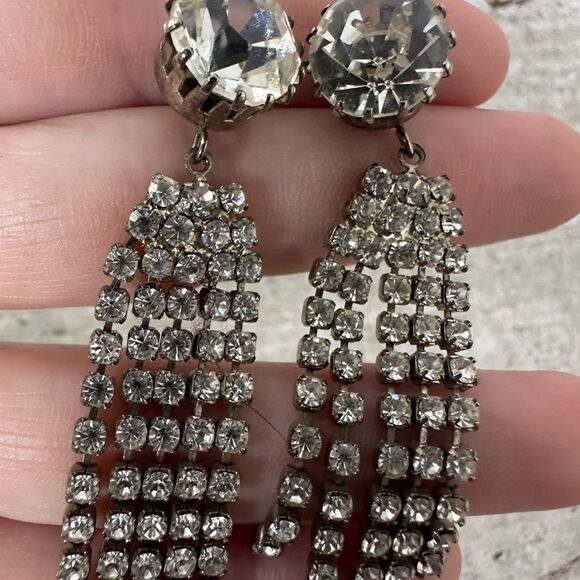 Vintage Old Hollywood Clear Rhinestone Earrings - Picture 2 of 6